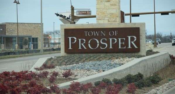 Photo of Town of Prosper stone sign along a major road.